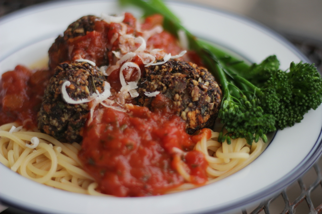 Vegan Mushroom Meatballs withe Pasta & Marinara